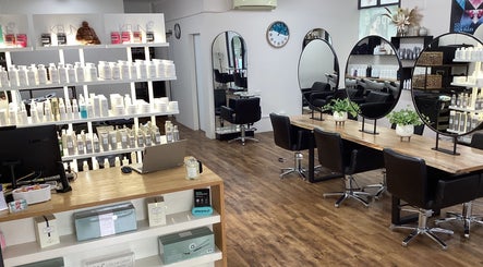 Byford's Cape & Scissors Hair and Beauty Salon image 2