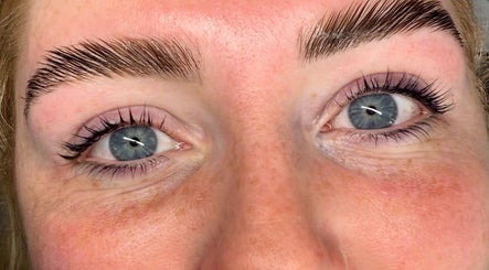 Well-groomed eyebrows and lashes close-up at Lw Beauty, Dundee, Scotland, GB, showcasing expert styling.