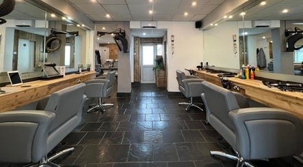 Hairazors Hairdressing Ltd