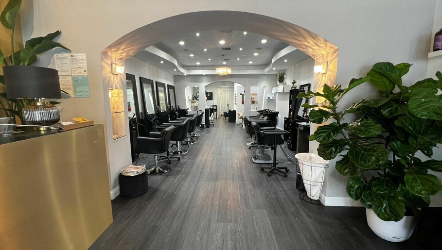 Immagine 1, Bliss Beautique Hair & Make Up Salon