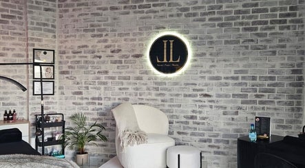 Immagine 3, Lyndal's - Lash Brow & Beauty