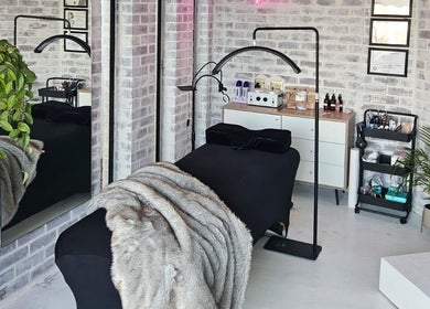 Lyndal's - Lash Brow & Beauty in Cape Town offers a chic, cozy treatment space with modern equipment.