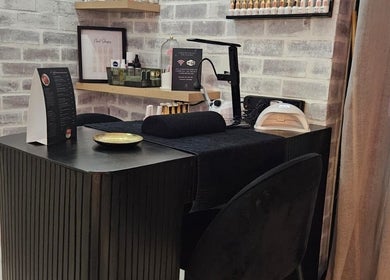Sophisticated beauty station at Lyndal's - Lash Brow & Beauty, Cape Town, Western Cape, ZA offering premium services.