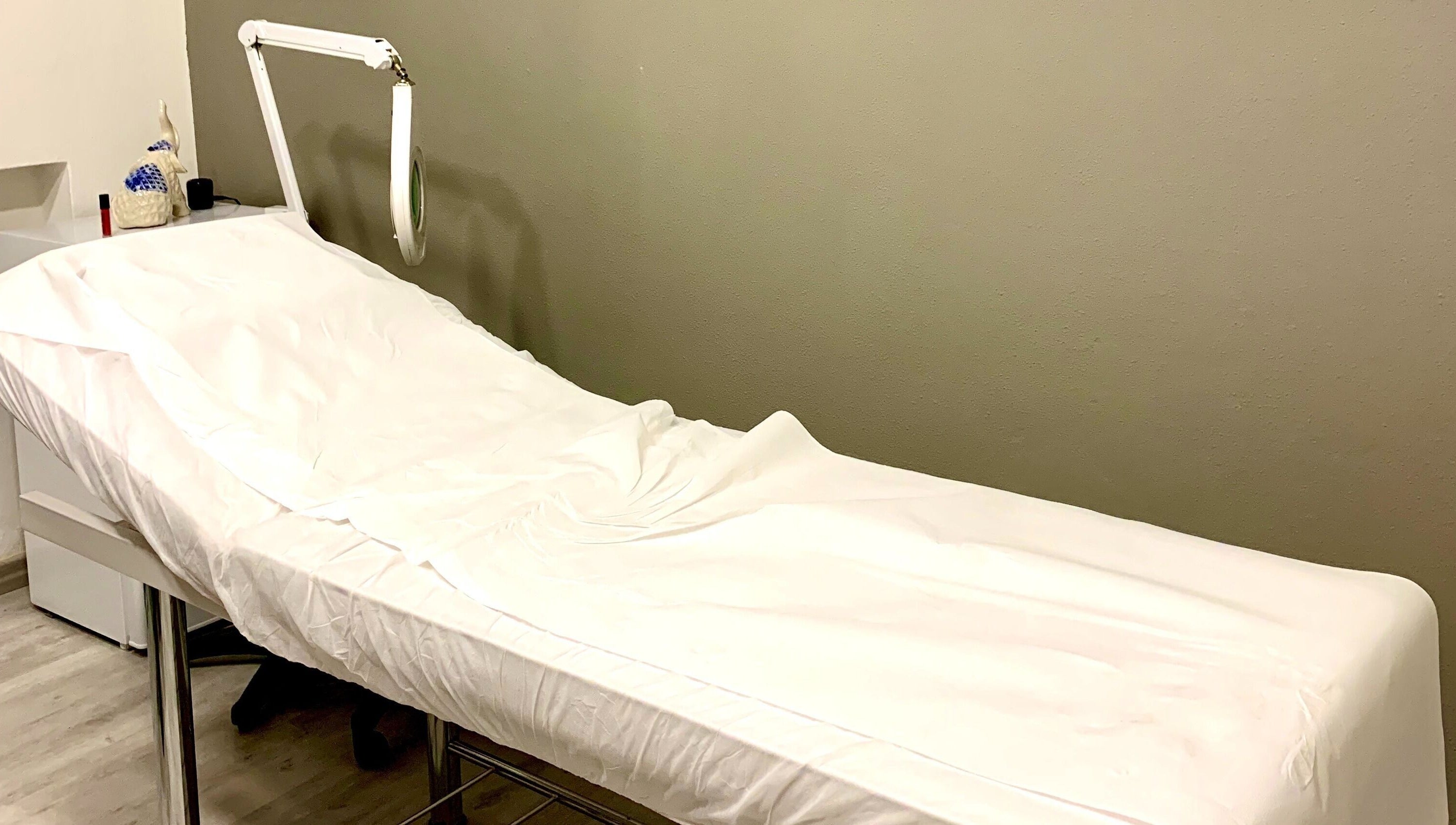 Lettino da trattamento presso Crystal Estetica - Pomezia (RM), Pomezia, Lazio, IT.