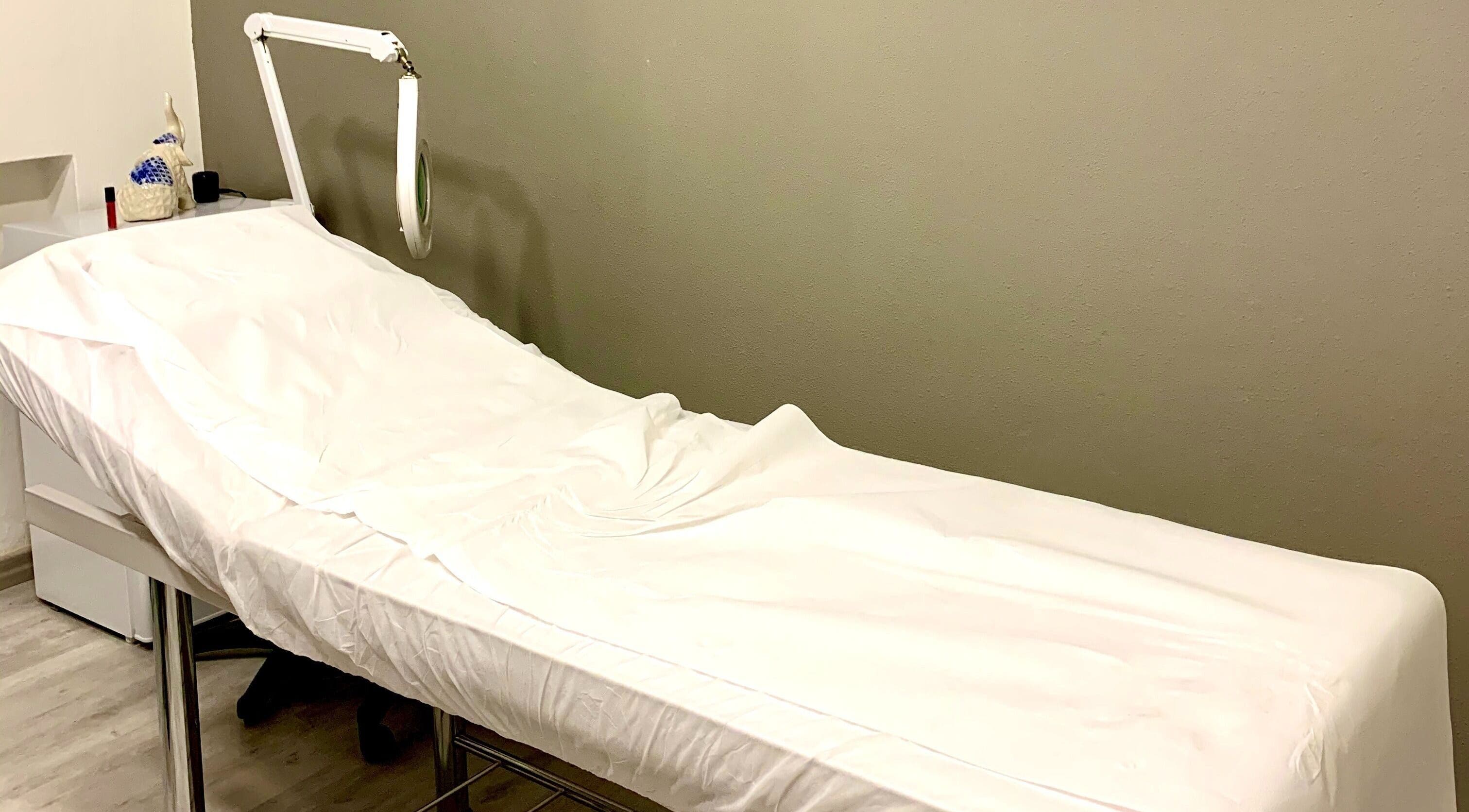 Lettino da trattamento presso Crystal Estetica - Pomezia (RM), Pomezia, Lazio, IT.