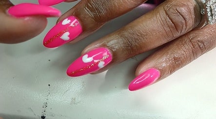 ADJ Nail Services – kuva 3