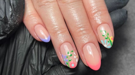 By Bethany- Nails and Beauty зображення 2
