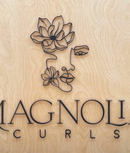 Magnolia Curls – kuva 2