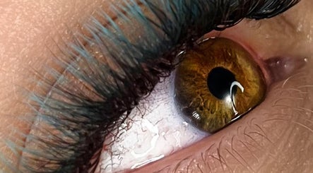 Pretty Little Lashes by Jade