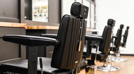 Gould Barbers Poole afbeelding 3