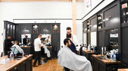 Gould Barbers Stevenage صورة 2