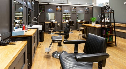 Gould Barbers Slough, bild 2