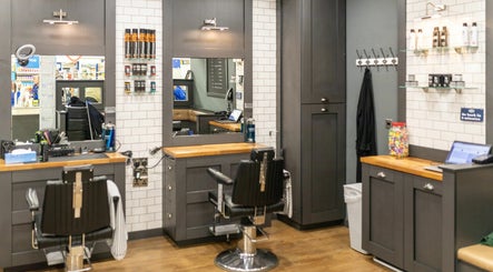 Gould Barbers Gatwick (Horley)