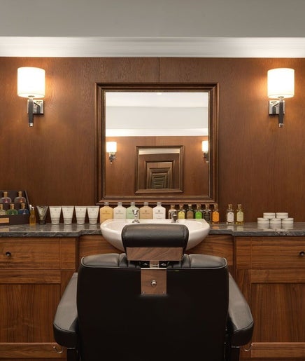 Gould Barbers Fairmont Windsor obrázek 2