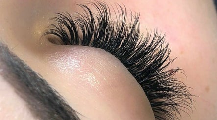 Eyelashes Extensions Madalina afbeelding 3