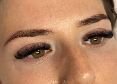 Close-up of eyelash extensions at Livvie’s Beauty Marlborough, Marlborough, England, GB.