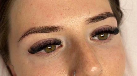 Close-up of eyelash extensions at Livvie’s Beauty Marlborough, Marlborough, England, GB.