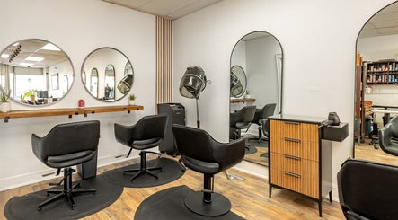 A&A Hairloft