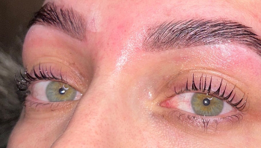 Lish Brows & Beauty By Lauryn Robin image 1