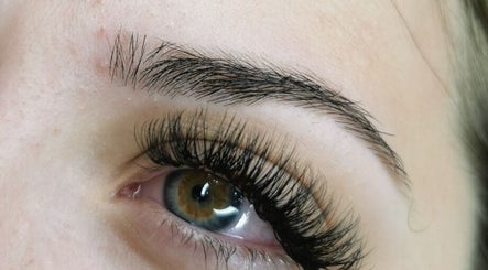 Lashes by Jade