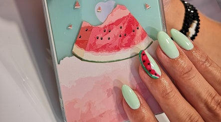 Nails 55 image 2