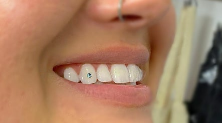 Tooth or Dare изображение 3