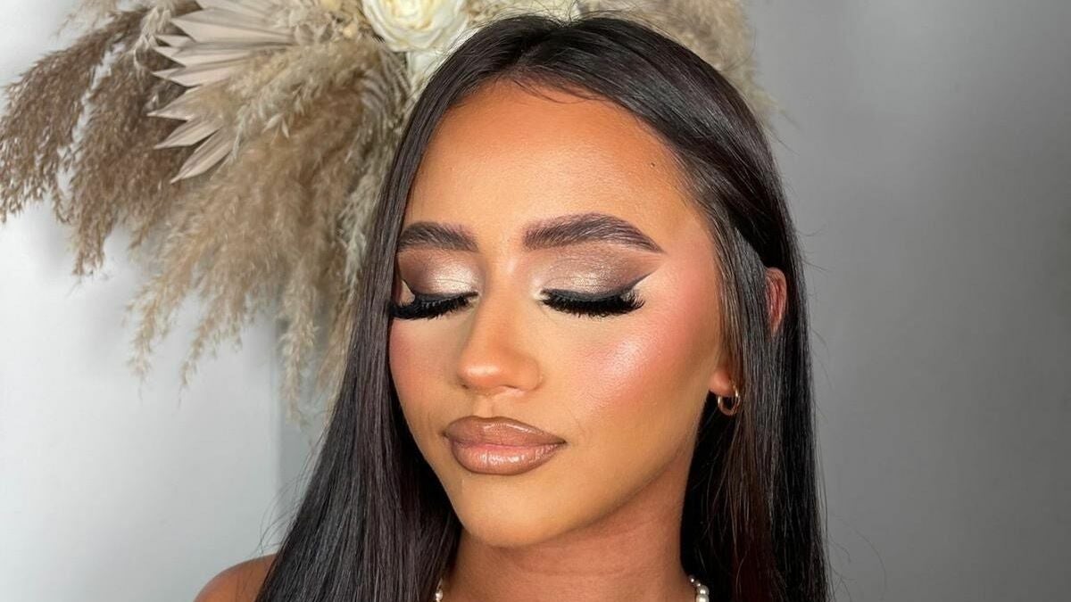 Makeup place near me discount