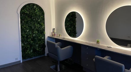 Cloud 9 Hair Design