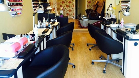 Golden Nails Stillorgan