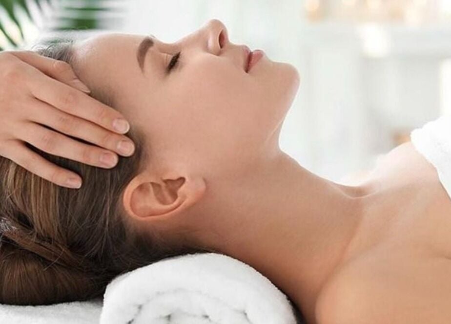 Relaxing massage at Lou Lou Couture Beauty, Runaway Bay, Queensland, AU, enhancing wellness and tranquility.