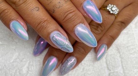 Gloss Nails