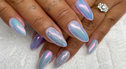 Gloss Nails