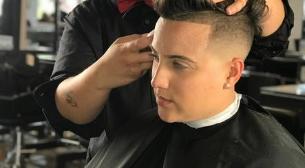 Fresh and Faded Barbershop – obraz 2