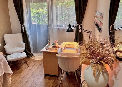 Cozy beauty room at Shayle Alexandra Beauty, Camberley, England, GB with elegant decor and natural lighting.