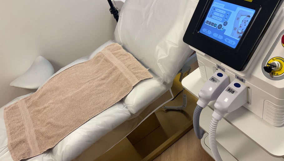 Laser treatment setup at Glow Skin Bar in Newcastle, England, GB. A cozy ambiance for beauty care.