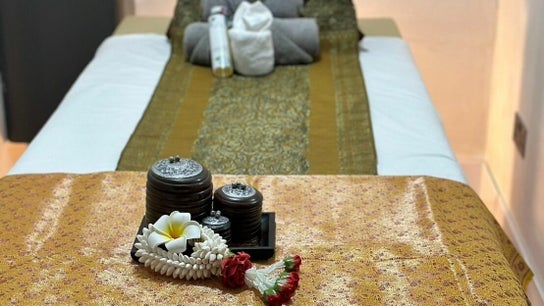 Central Thai massage& Spa