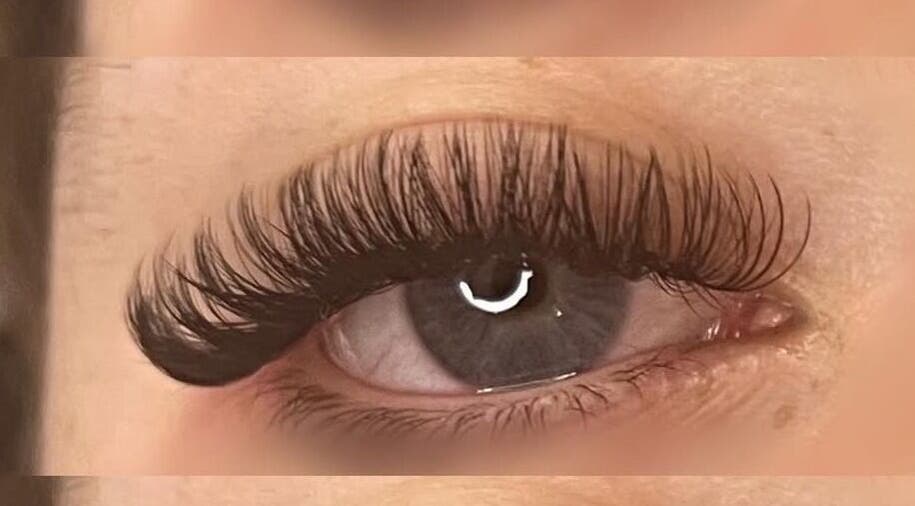 Close-up of luxurious eyelash extensions at Bee Beauty Aesthetics, Southampton, England, GB.