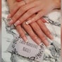 Lara Nardini Nails