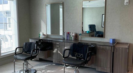 Monarch - The Current Weymouth Salon image 3