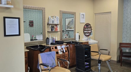 صورة Indulge at Hacienda River Salon 3