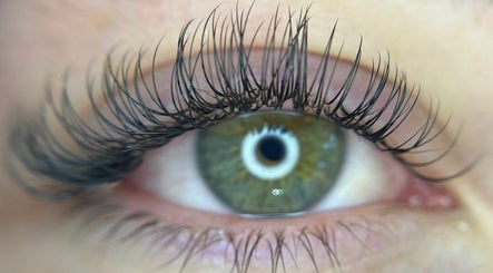 LashesByEmily image 2