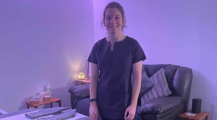 Lizzie at ‘Me Time!’ Massage and Well - being