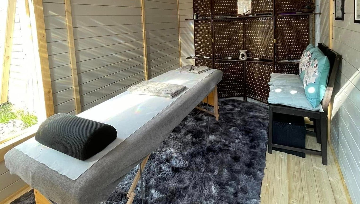 Relaxing massage room at ‘Me Time!’ Massage and Well-being @ Cherokee Road, Weston-super-Mare, England, GB.