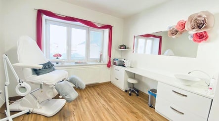 Interiér studia All Pedi - Alena Jelínková ve Vyškově s elegantním designem a komfortním vybavením.