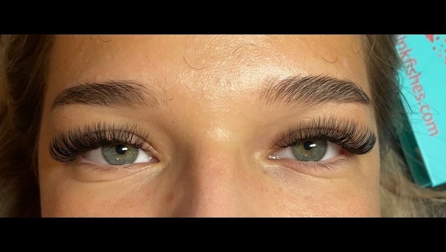 Lashes by Pollym imaginea 1