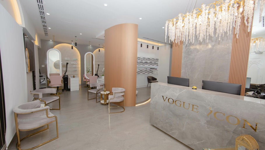 Vogue Icon Center Hair Skin Care image 1