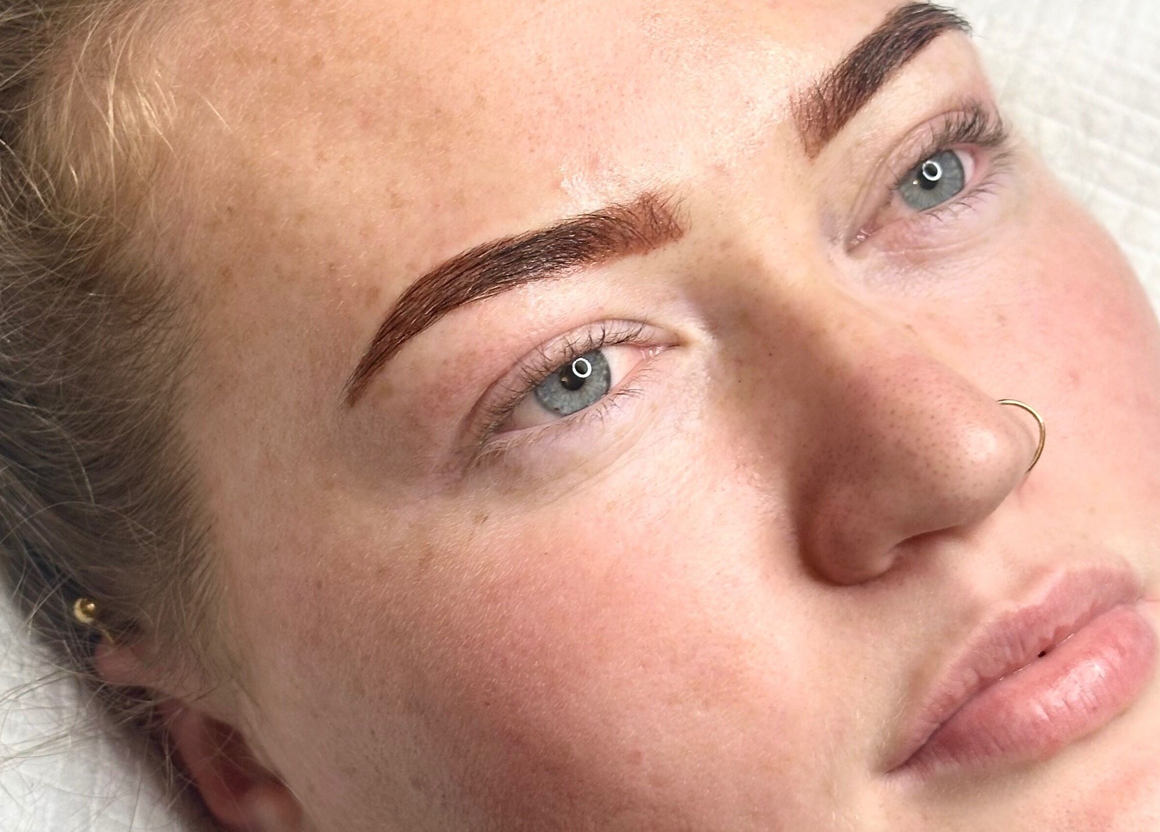 Close-up of perfectly shaped brows at Made&Marked by AmyLouise, Whangarei, Northland, NZ emphasizing natural beauty.