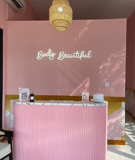 Elegant reception at Pink Parlour PIK in Daerah Khusus Ibukota Jakarta, featuring a soft pink theme.