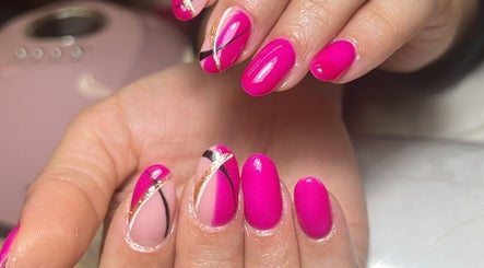 Nails by Chavelle image 3