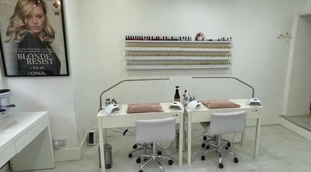 The Cut Studio (Nails) image 3